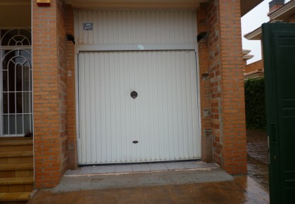 Puertas de garaje Miraflores de la Sierra