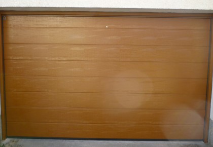 Puertas de garaje Navas del Rey
