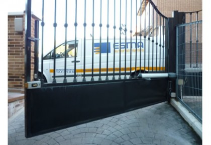 Automatización Puerta Garaje Abatible en Leganés