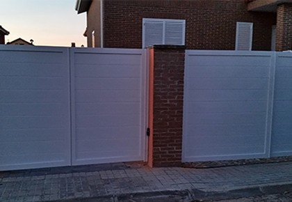 Puertas abatibles Valdetorres del Jarama